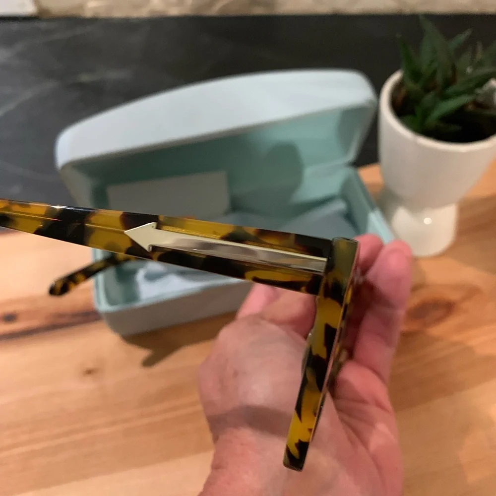 KAREN WALKER | Banks Tortoiseshell Sunglasses and Case - Picture 6 of 12